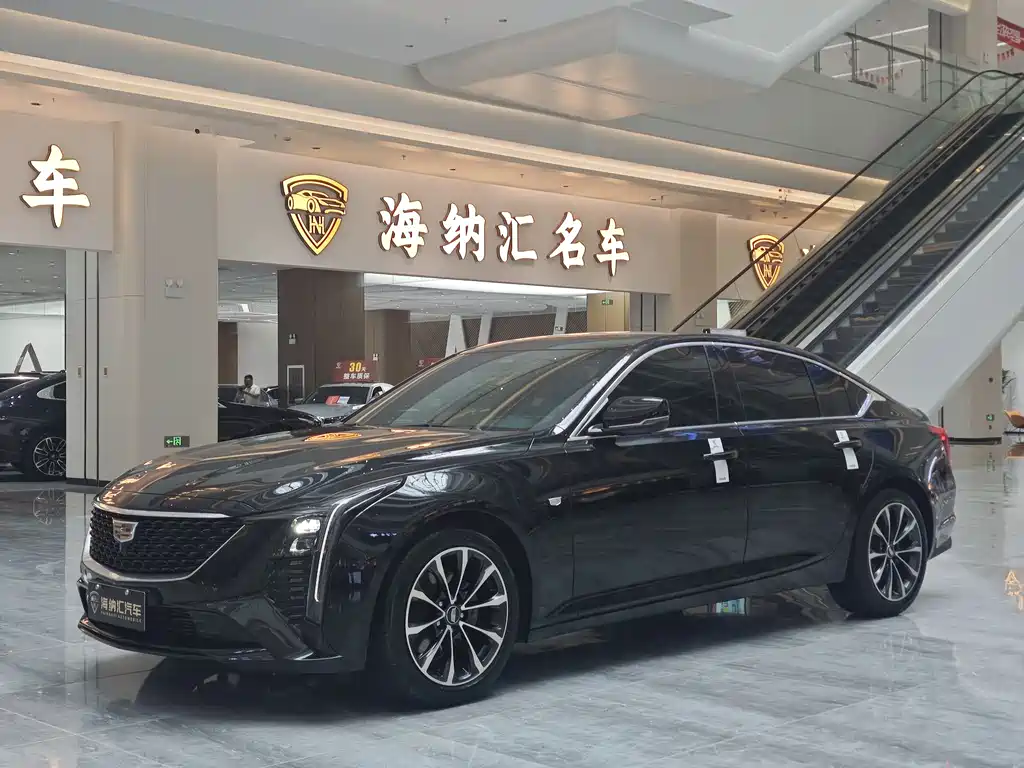 Cadillac CT5 2026 — фото 1