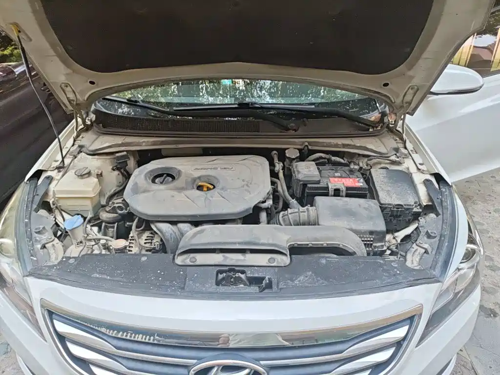 Hyundai Mistra 2015 — фото 11
