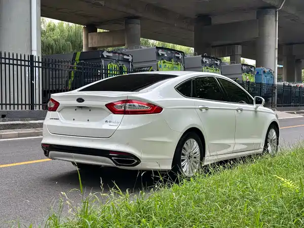 Ford Mondeo 2014