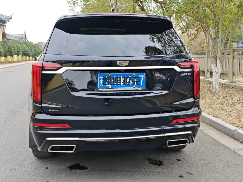 Cadillac XT6 2021 — фото 18
