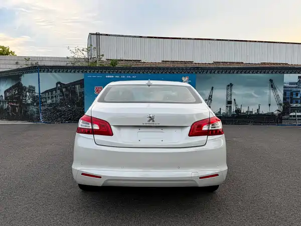 Peugeot 408 2014