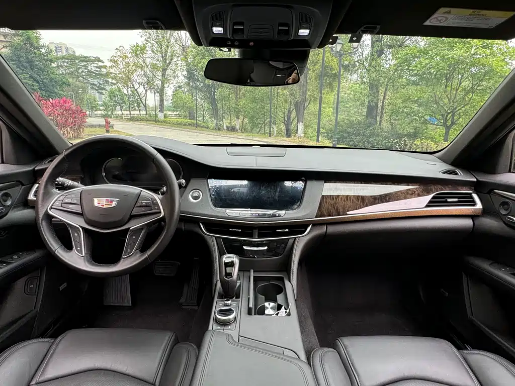 Cadillac CT6 2019 — фото 12