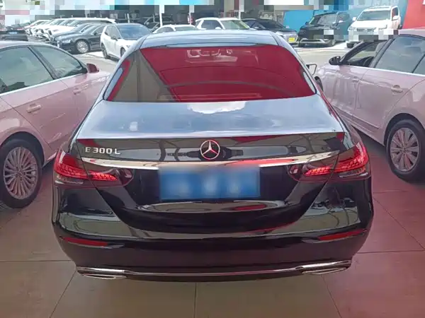 Mercedes-Benz E-Class 2021
