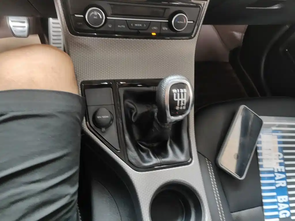 Geely Emgrand GS 2016 — фото 14