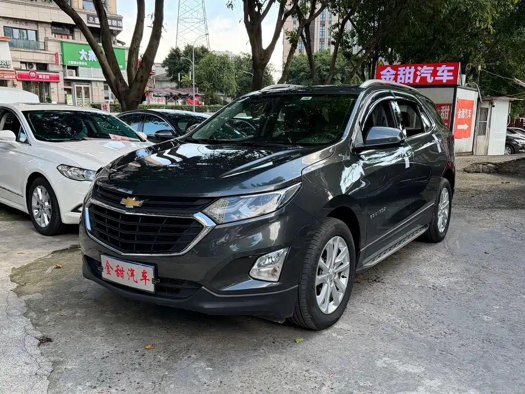 Chevrolet Equinox 2018 — фото 1