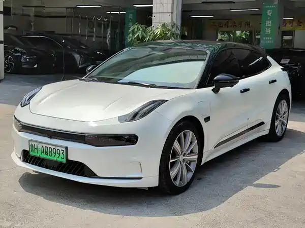 Zeekr 001 2023