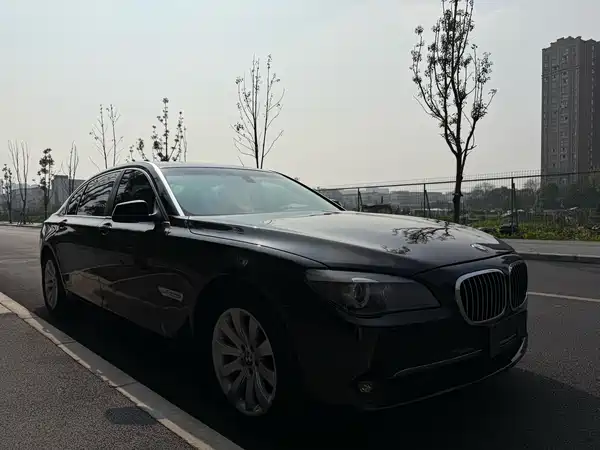 BMW 7 Series 2011