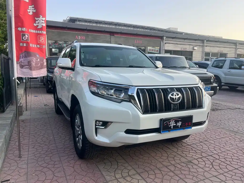 Toyota Prado 2018 — фото 1