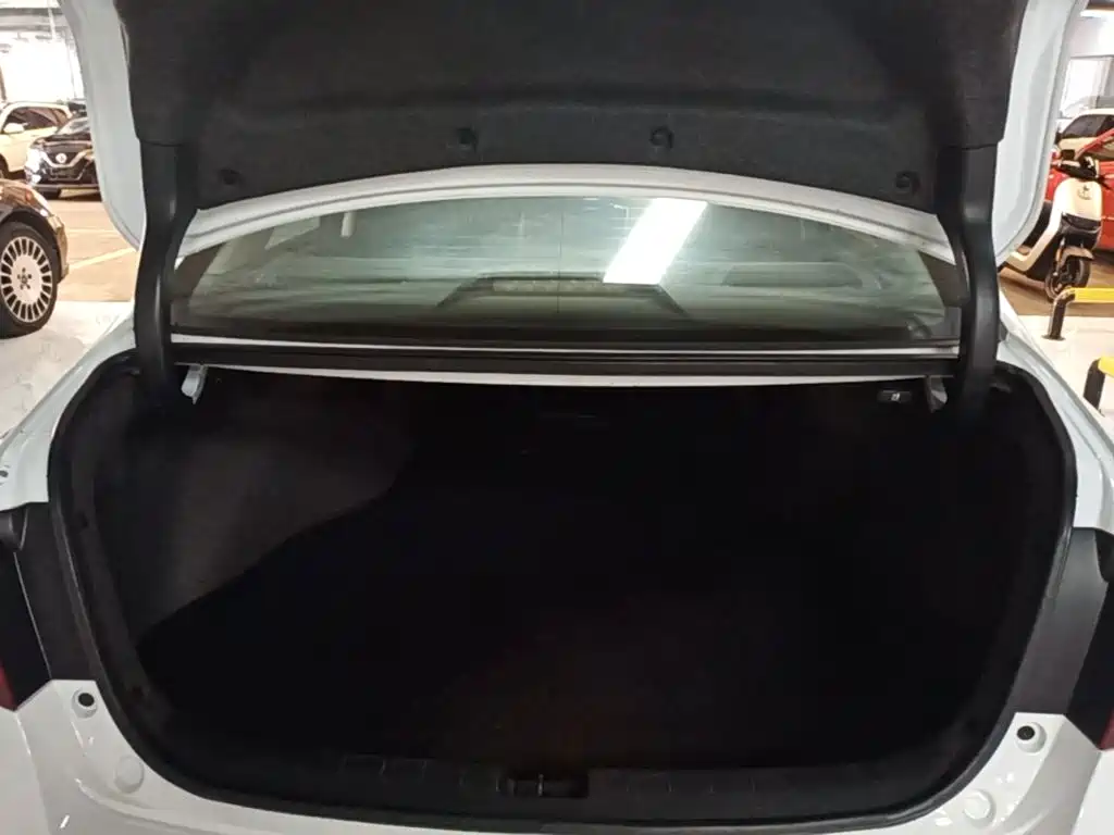 Honda Accord 2018 — фото 19