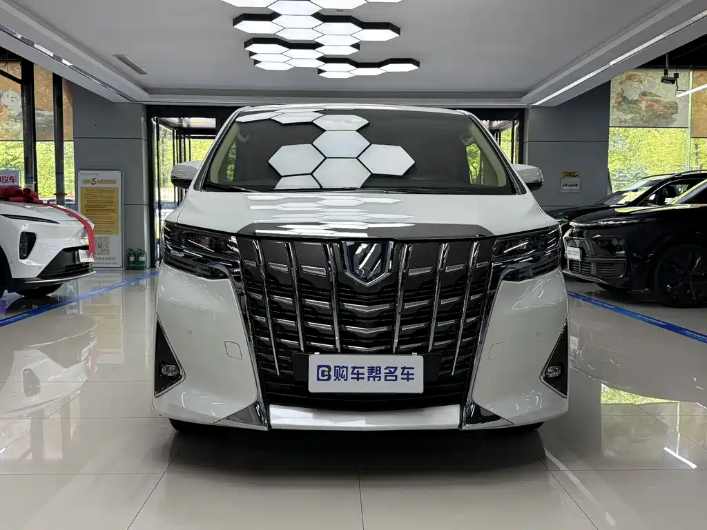 Toyota Alphard 2023 — фото 2