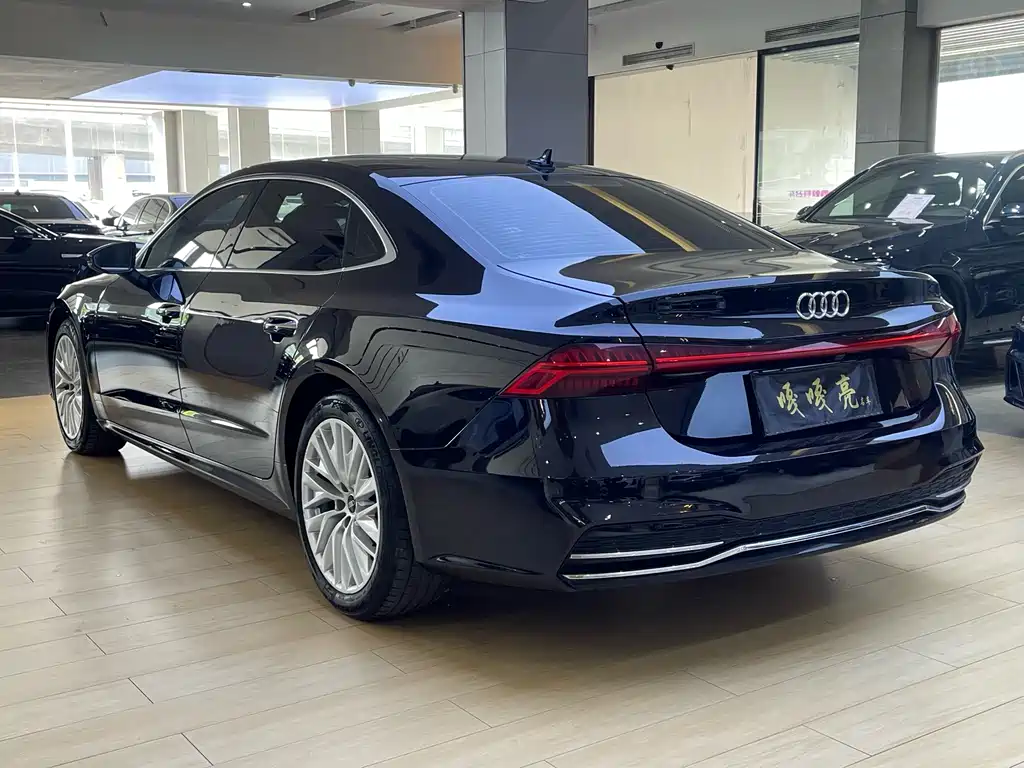 Audi A7L 2024 — фото 9