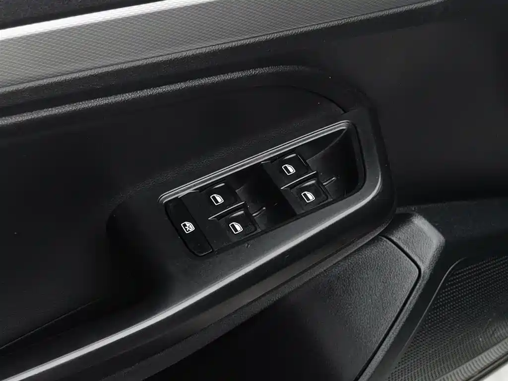 Volkswagen Gran Lavida 2017 — фото 9