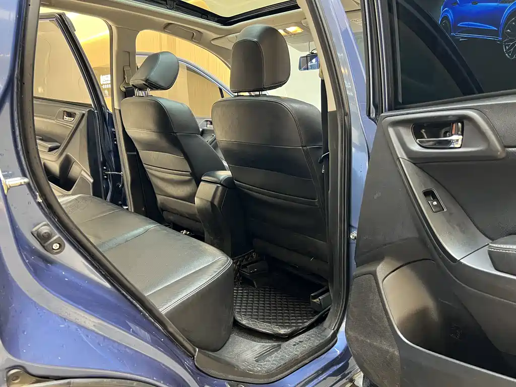 Subaru Forester 2014 — фото 15