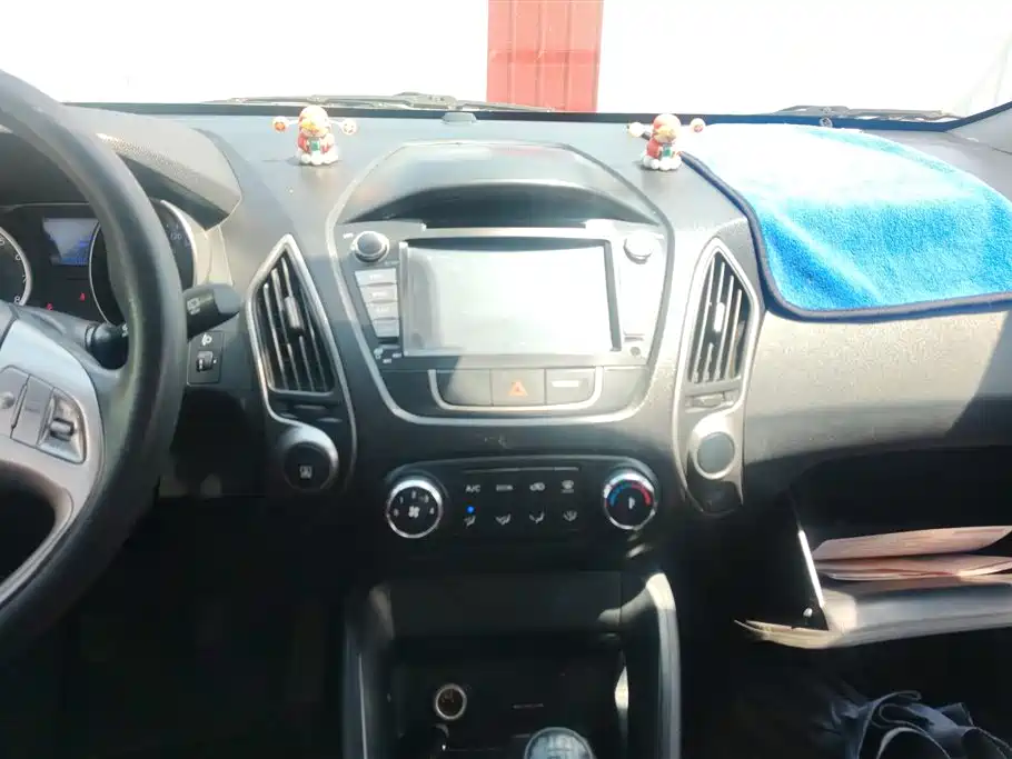 Hyundai ix35 2015 — фото 13