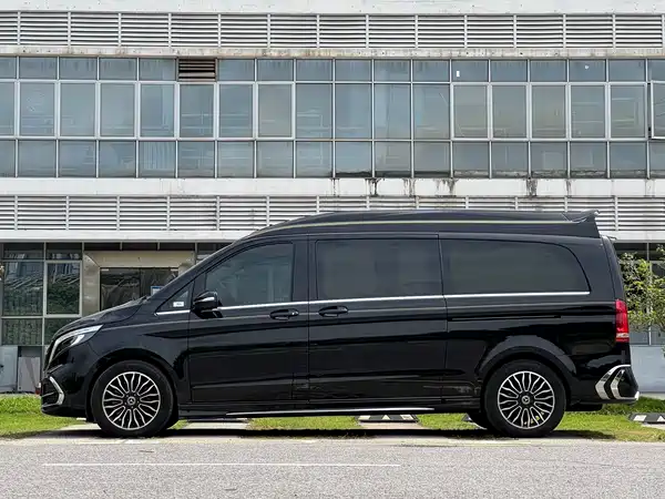 Mercedes-Benz V-Class 2023