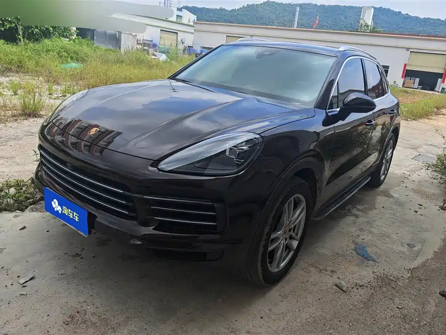 Porsche Cayenne 2018 — фото 1