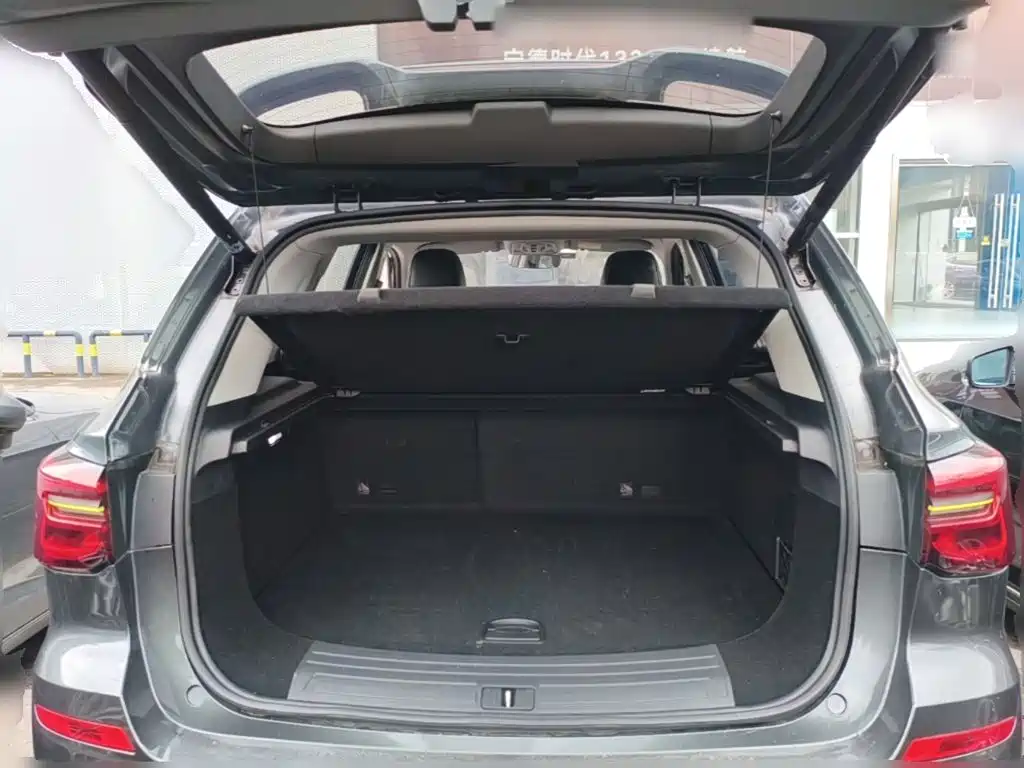Roewe RX5 New Energy 2021 — фото 24