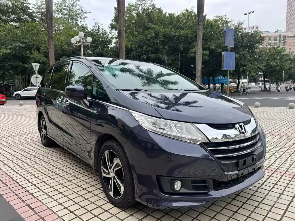 Honda Odyssey 2015 — фото 3