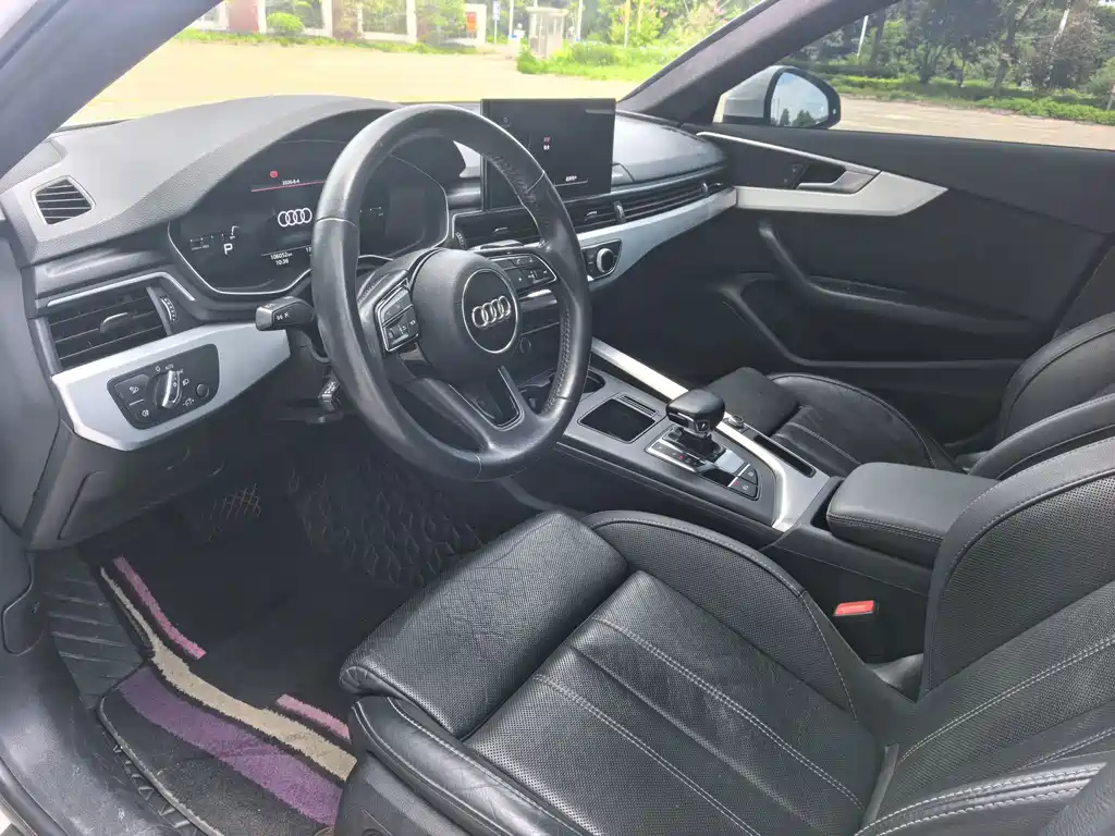 Audi A4L 2021