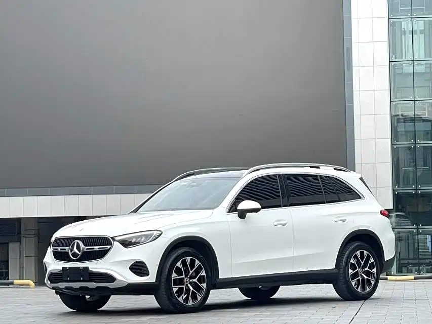 Mercedes-Benz GLC 2023 — фото 1
