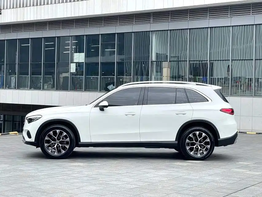 Mercedes-Benz GLC 2023 — фото 6