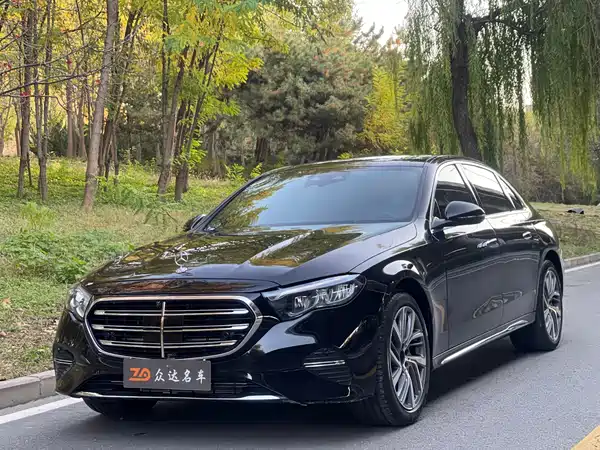 Mercedes-Benz E-Class 2025