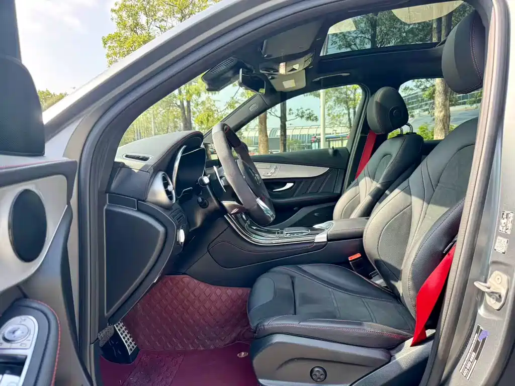 Mercedes-Benz GLC AMG 2021 — фото 3