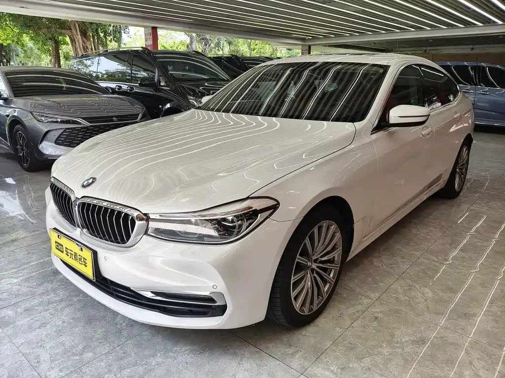 BMW 6 Series GT 2019 — фото 1