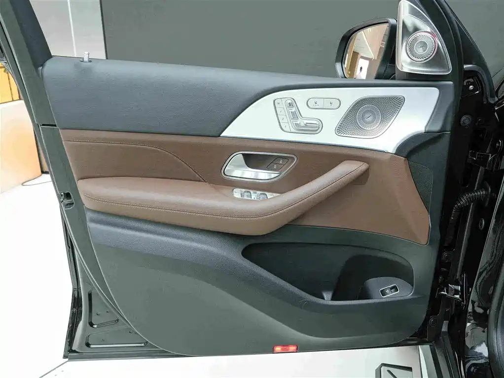 Mercedes-Benz GLS 2024 — фото 15