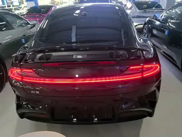 Xiaomi SU7 2025
