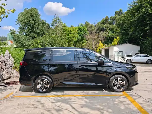 GAC Trumpchi M6 2024