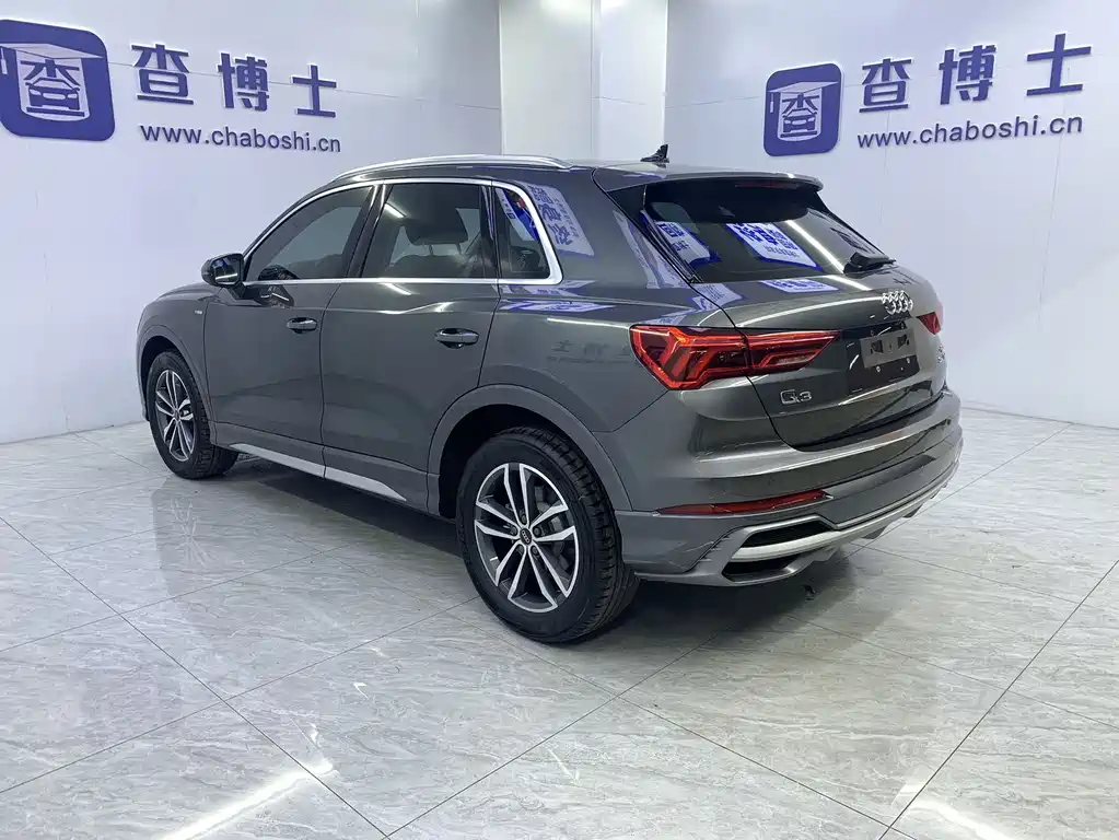 Audi Q3 2023 — фото 17