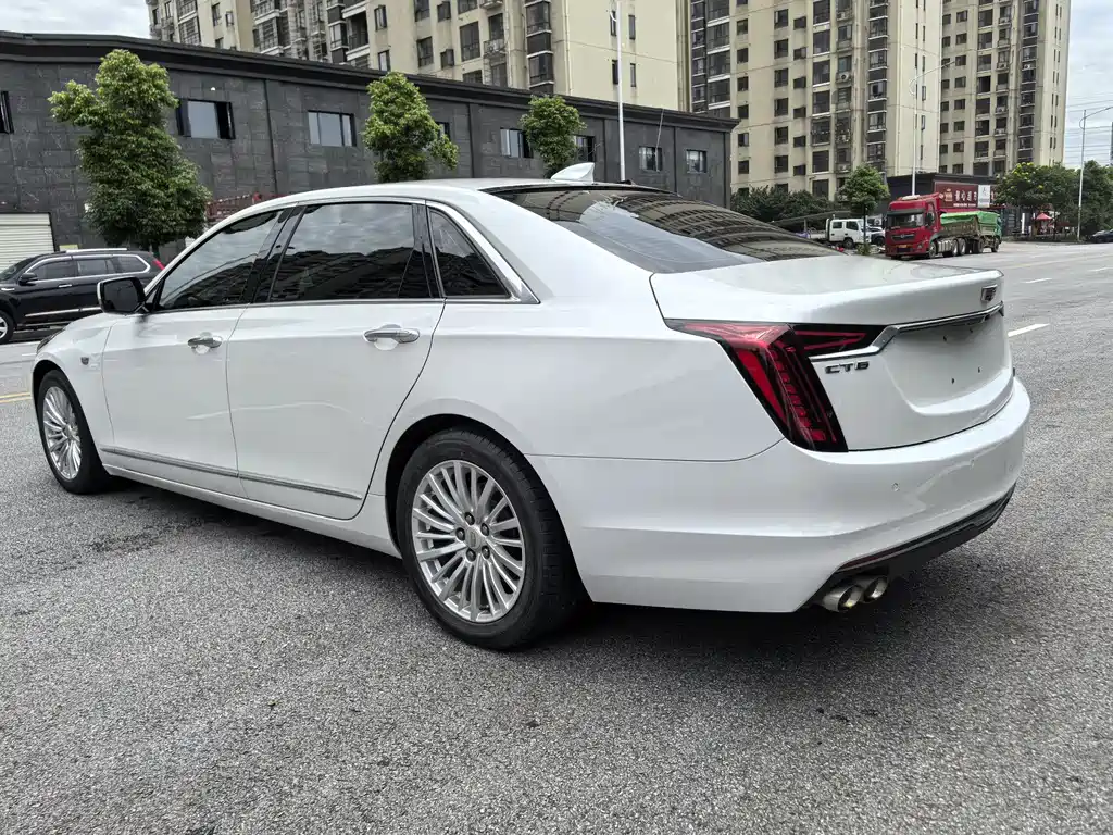 Cadillac CT6 2020 — фото 6