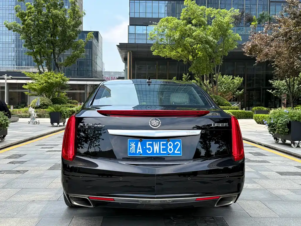 Cadillac XTS 2013 — фото 5