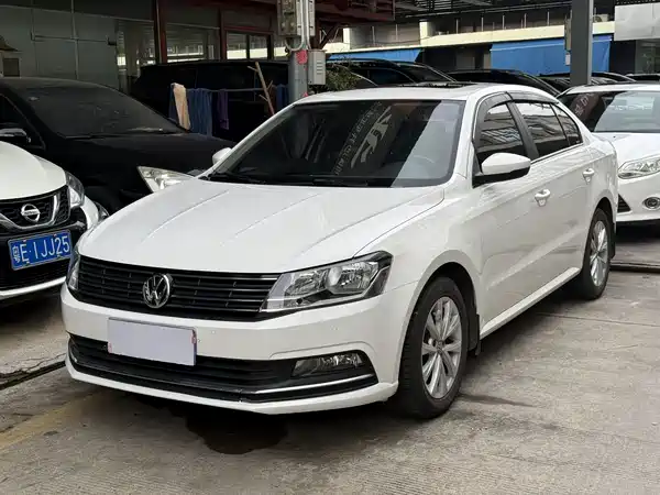 Volkswagen Lavida 2015