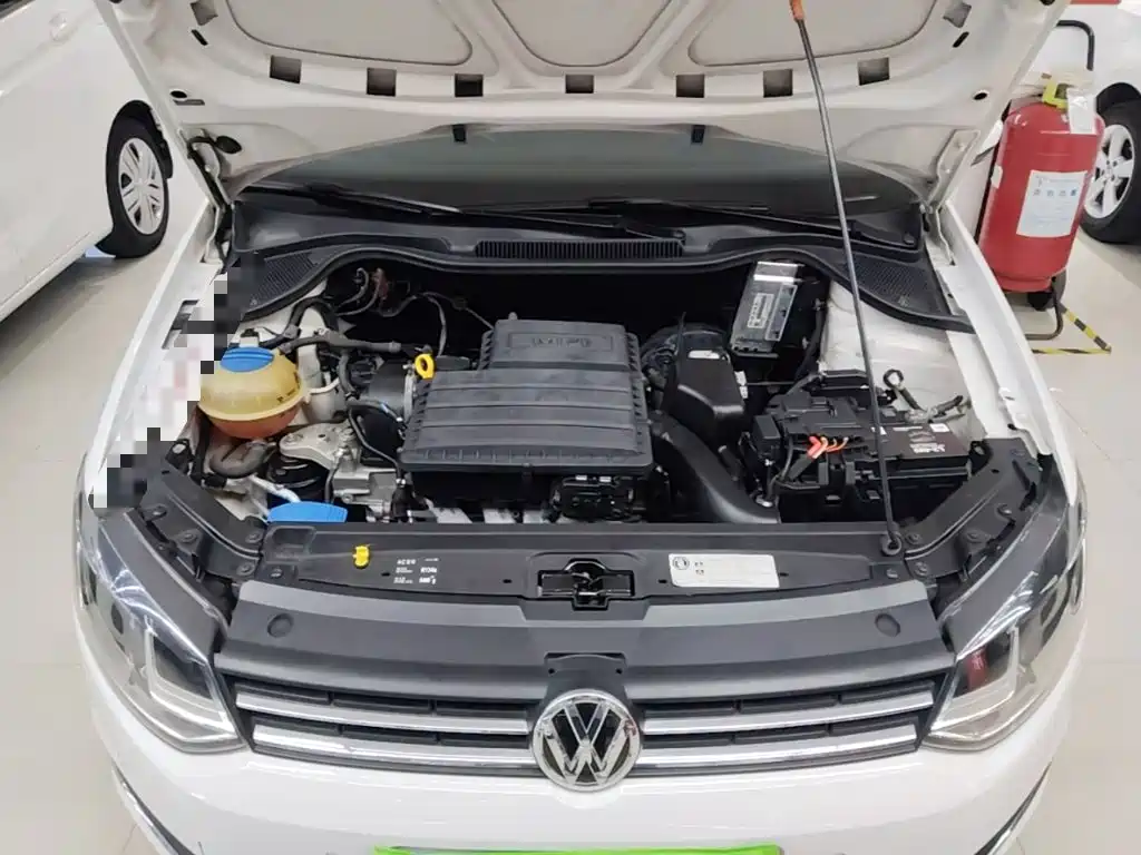 Volkswagen Polo 2015 — фото 20