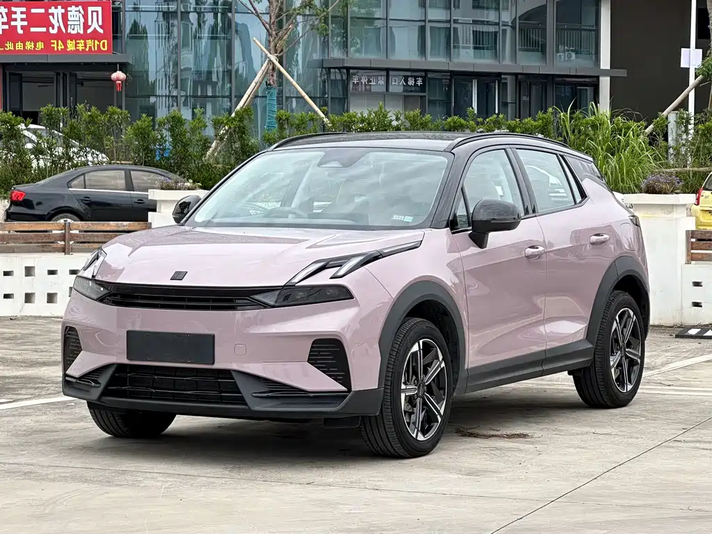 Lynk & Co 06 EM-P 2024 — фото 1