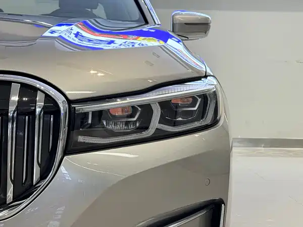 BMW 7 Series 2021