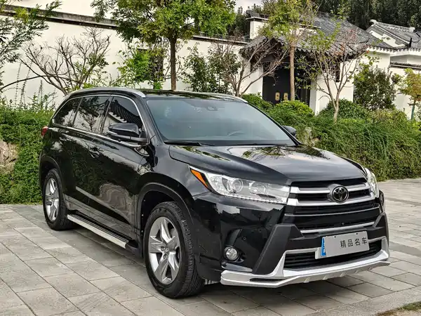 Toyota Highlander 2021