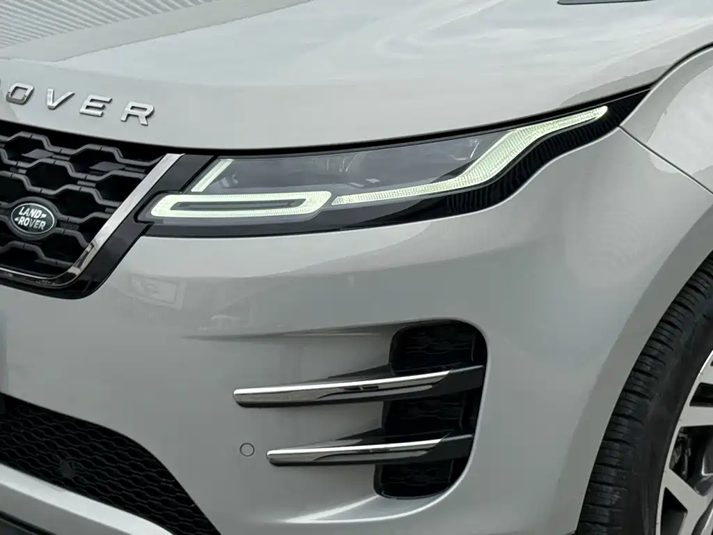 Land Rover Range Rover Evoque 2022 — фото 8