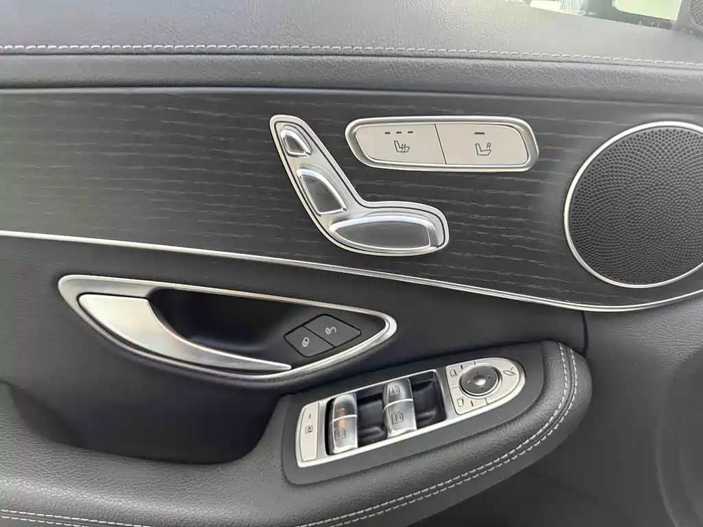 Mercedes-Benz C-Class 2021 — фото 9