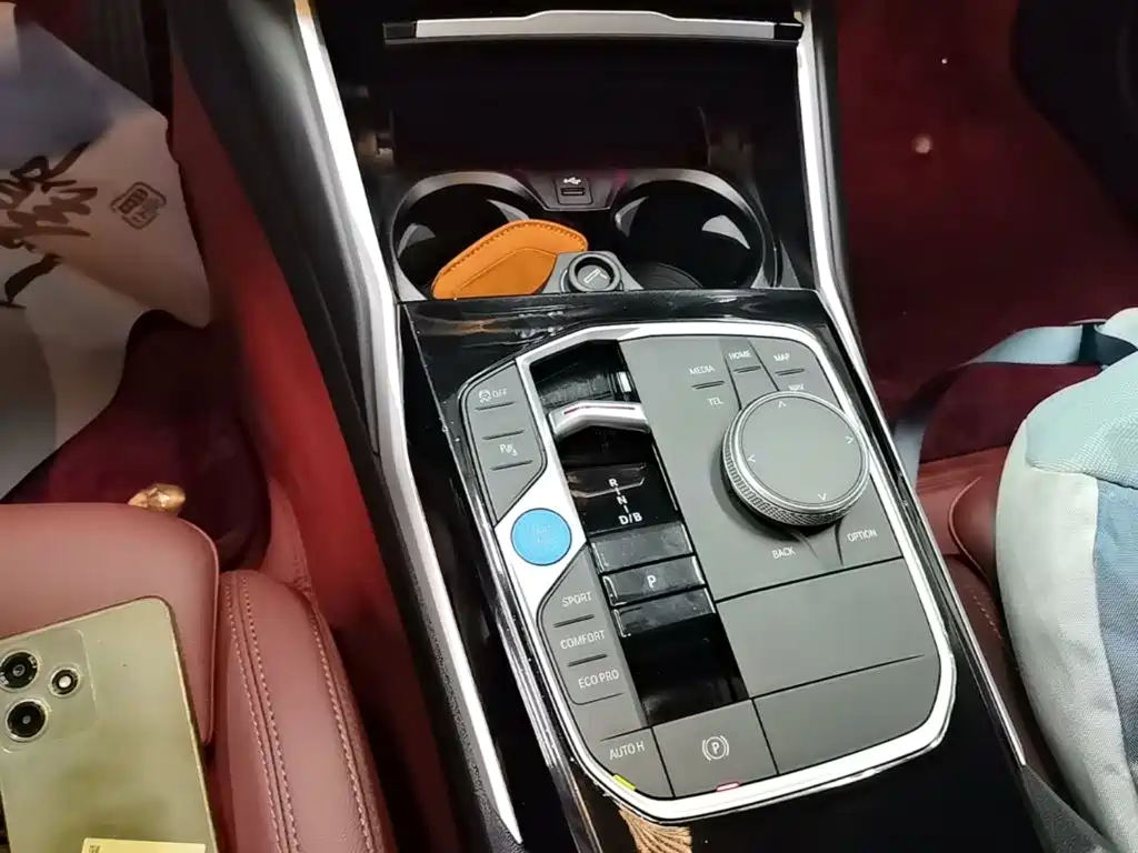 BMW i3 2024 — фото 14