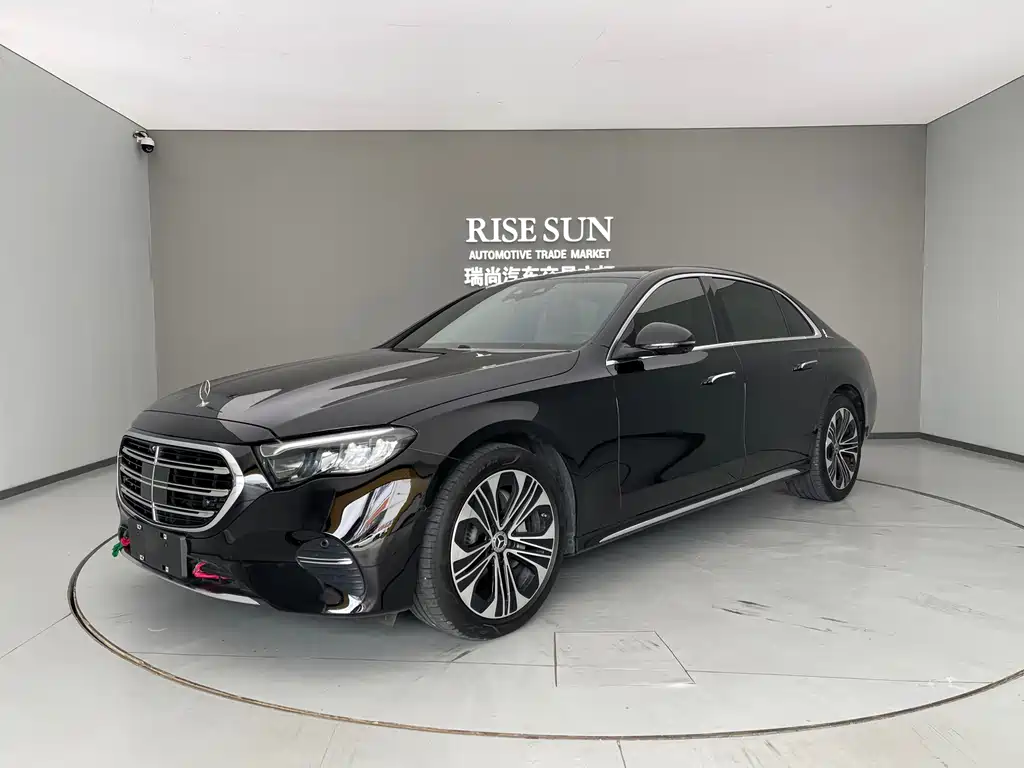 Mercedes-Benz E-Class 2025