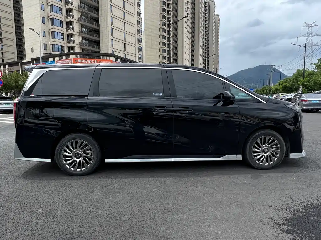 GAC Trumpchi M8 2023 — фото 8