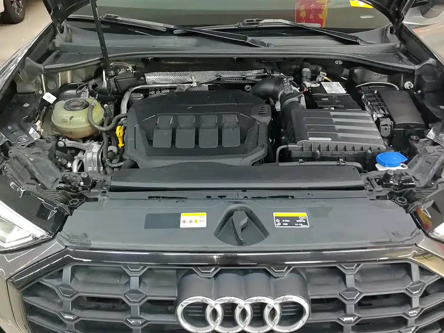 Audi Q3 2021 — фото 10