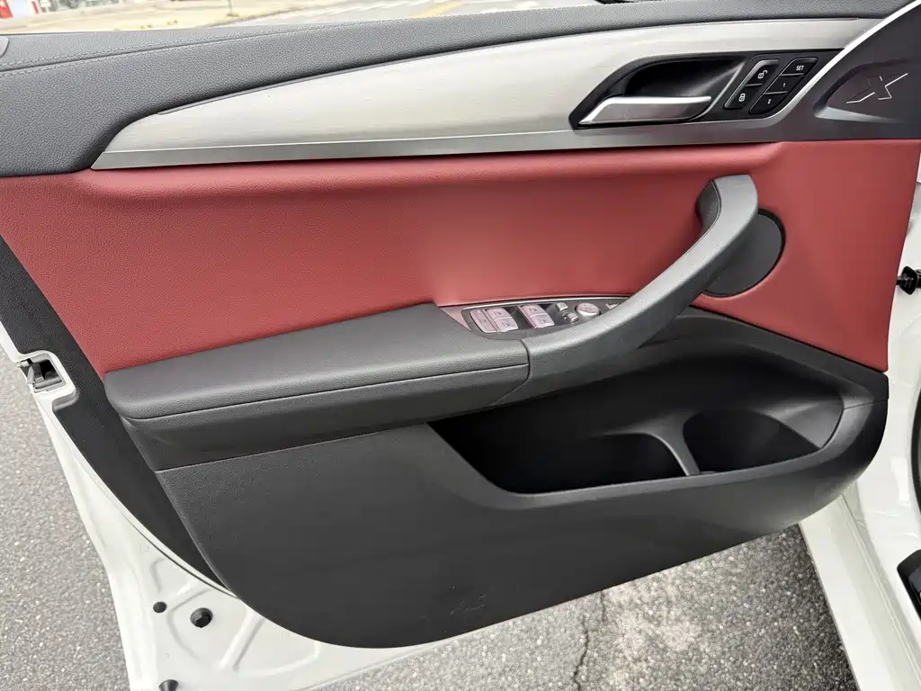 BMW X4 2023 — фото 16