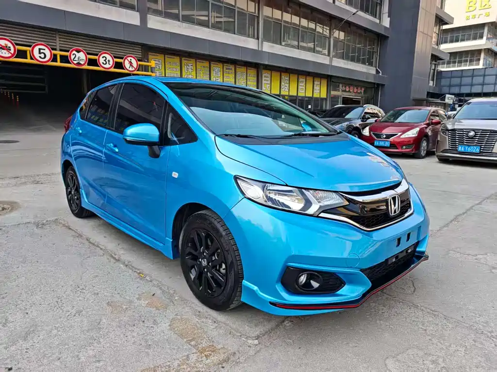 Honda Fit 2018 — фото 3