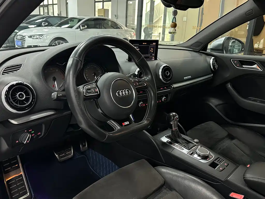 Audi S3 2015 — фото 8