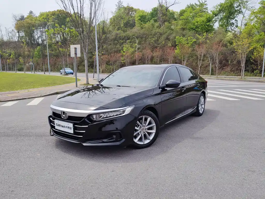 Honda Accord 2023 — фото 1