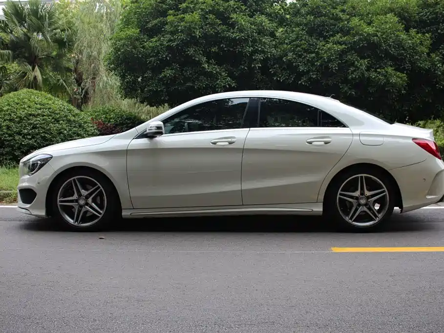 Mercedes-Benz CLA 2016